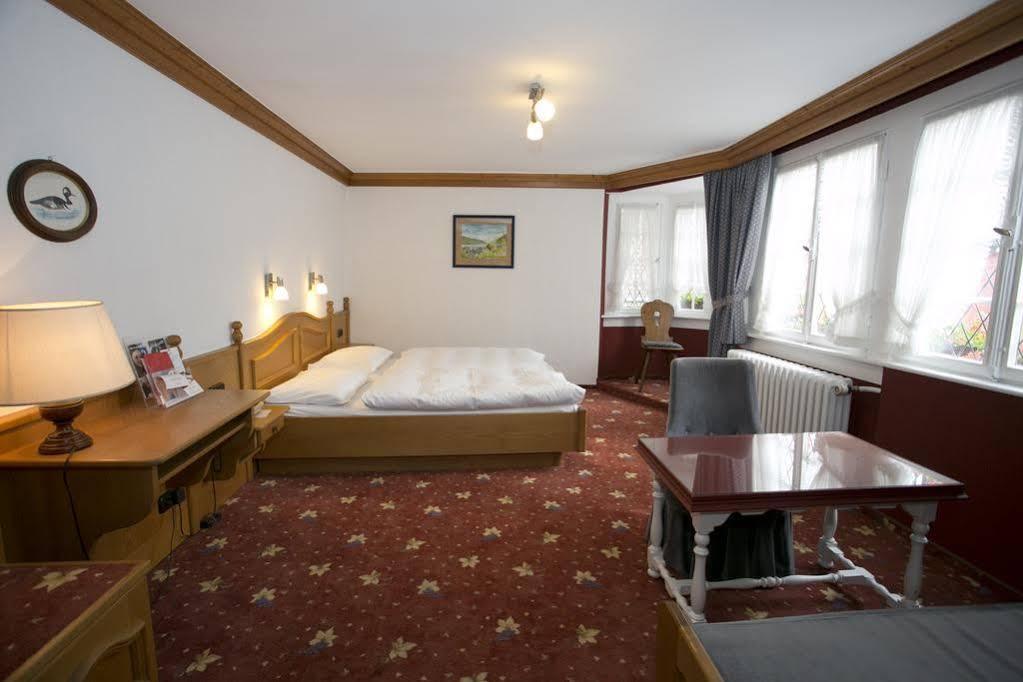 Akzent Berg's Alte Bauernschänke- Wellness Und Wein Hotel
